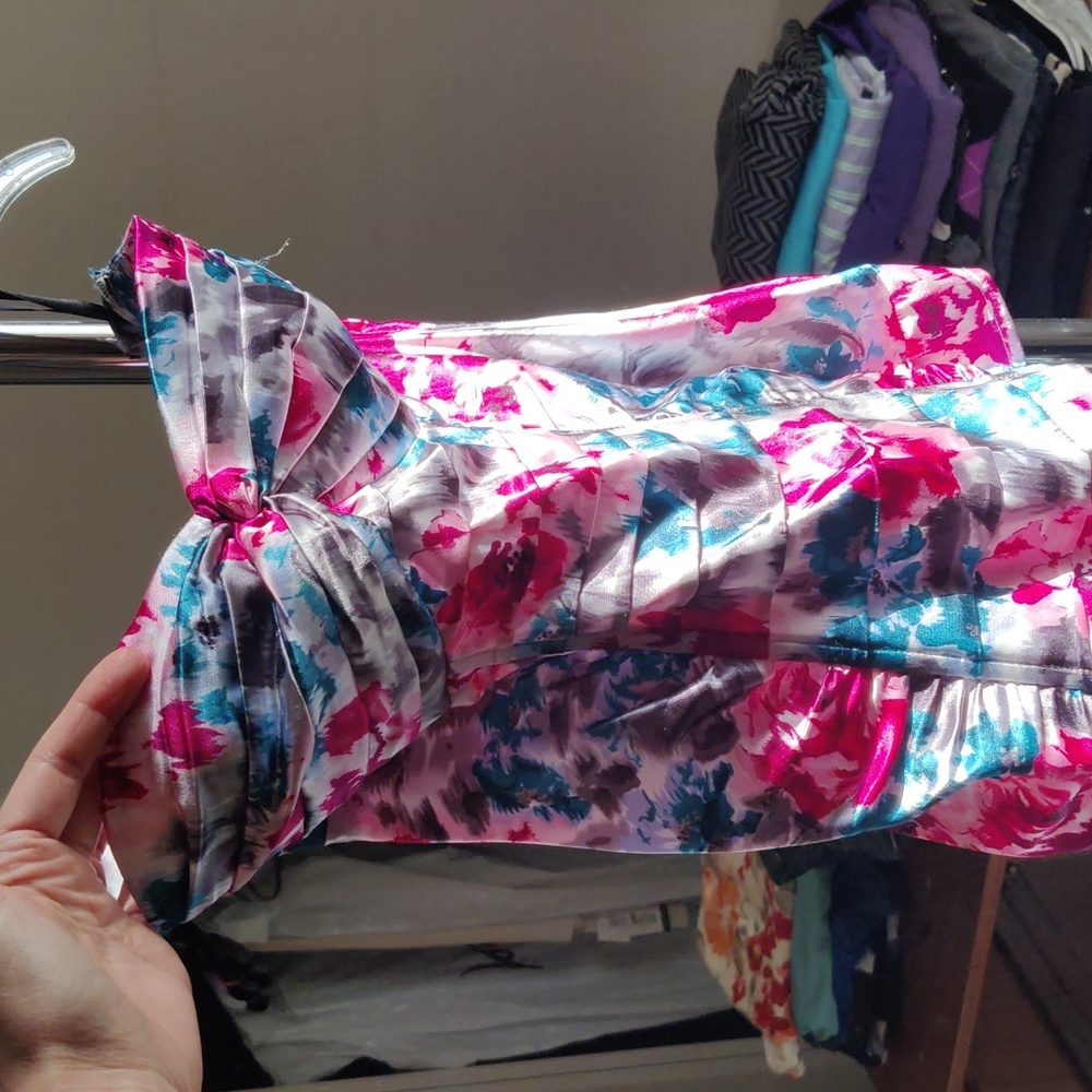 2b Bebe Strapless top small